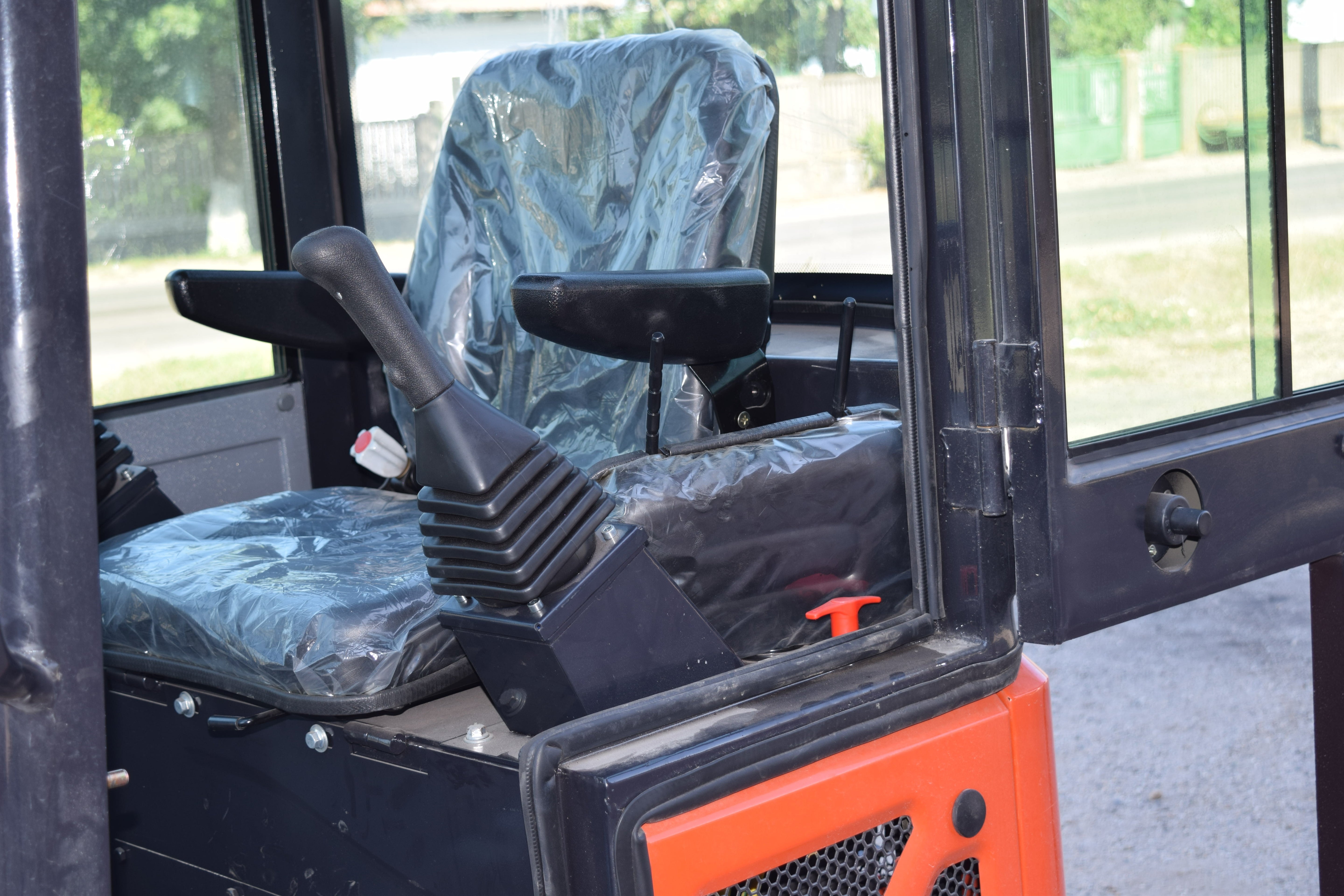 Miniexcavator SMACH YF16E